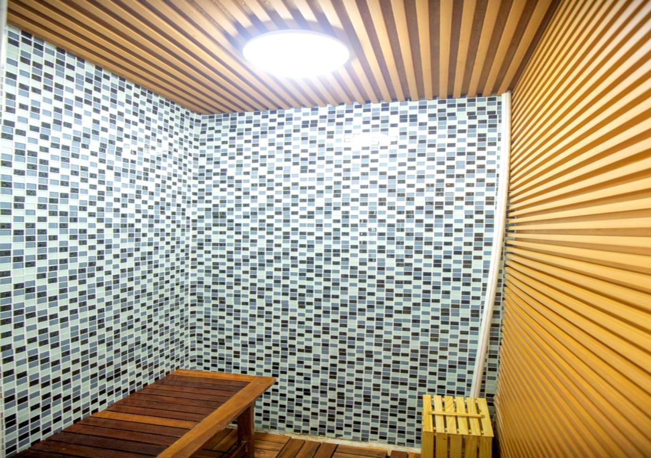 Sumitomo luxury apartment hotel near Lotte Hanoi Esterno foto